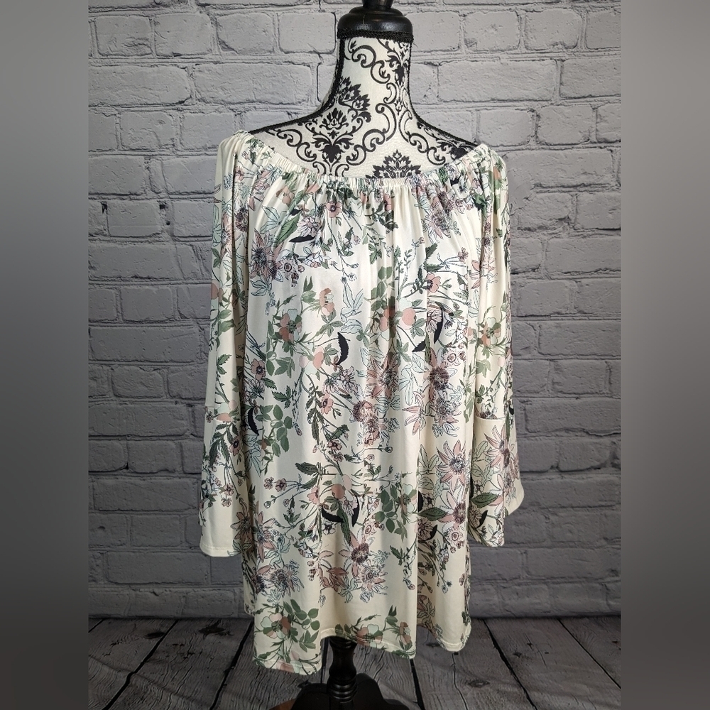 Skye's The Limit Womens Long Flared Sleeve Stretch Knit Sz 1x Floral Print BBIN